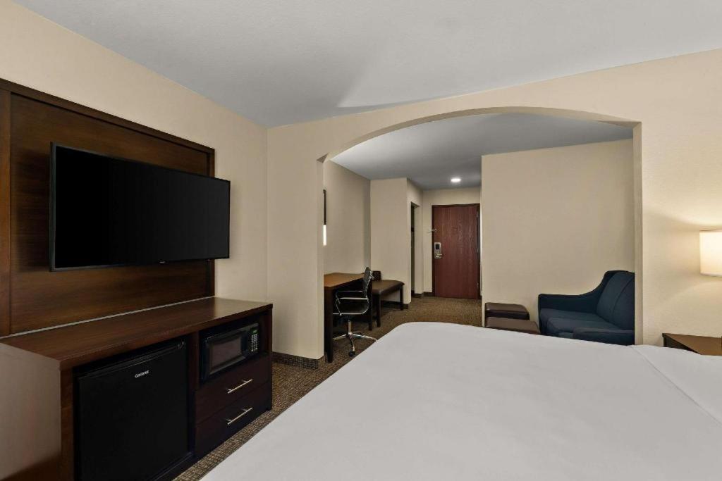 Comfort Inn & Suites Atoka Eksteriør billede
